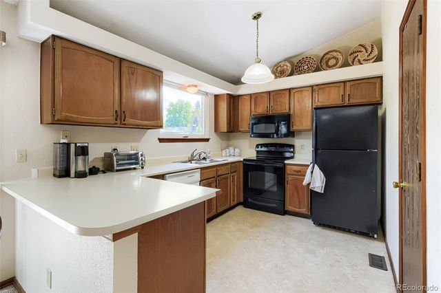 499 W Jamison Circle, Littleton, CO 80120