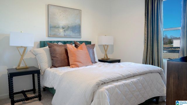 292 HALIFAX LANE, Chelsea, AL 35043