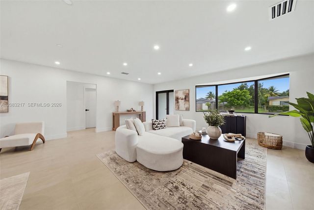 5309 Hayes Street, Hollywood, FL 33021