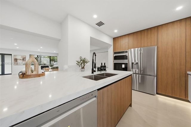 5309 Hayes Street, Hollywood, FL 33021