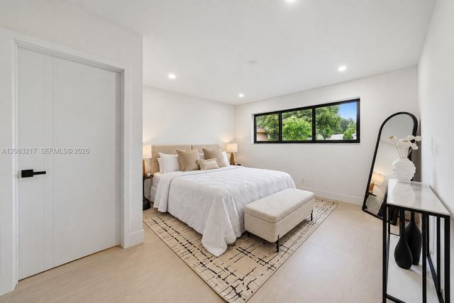 5309 Hayes Street, Hollywood, FL 33021