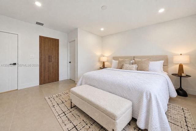 5309 Hayes Street, Hollywood, FL 33021