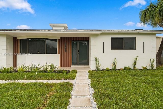 5309 Hayes Street, Hollywood, FL 33021
