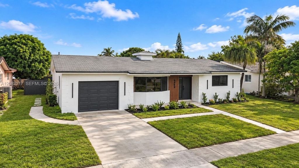 5309 Hayes Street, Hollywood, FL 33021