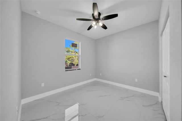 885 BARCIA STREET E, Lehigh Acres, FL 33974