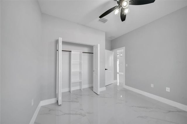 885 BARCIA STREET E, Lehigh Acres, FL 33974