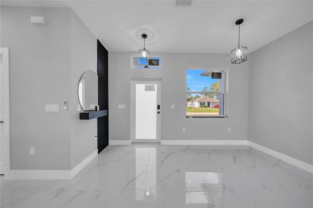 885 BARCIA STREET E, Lehigh Acres, FL 33974