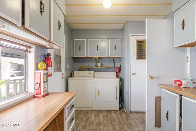 2330 E Avenue J 8 121, Lancaster, CA 93535