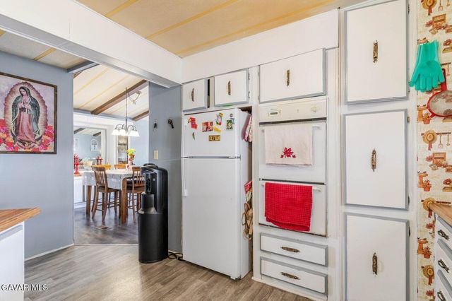 2330 E Avenue J 8 121, Lancaster, CA 93535