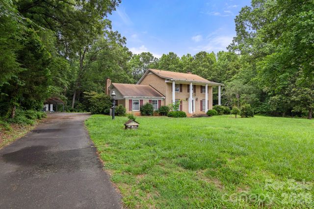 9225 Robinson Church Road, Charlotte, NC 28215