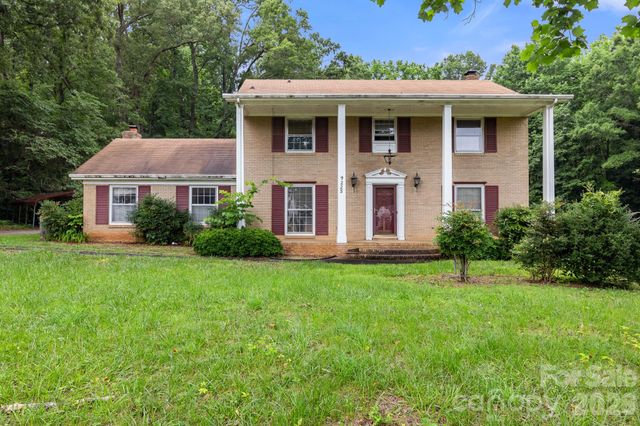 9225 Robinson Church Road, Charlotte, NC 28215