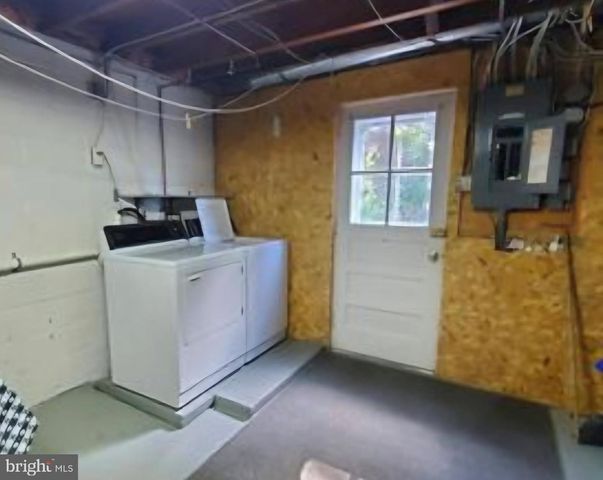 20 HILL LN, Mohnton, PA 19540