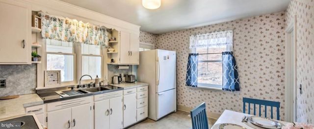 20 HILL LN, Mohnton, PA 19540