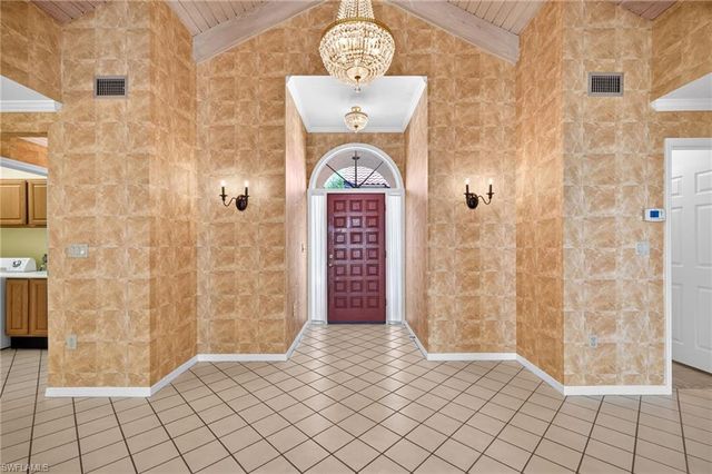 1440 Larkspur DR, Fort Myers, FL 33901