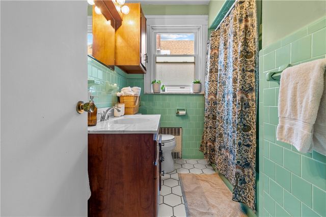 647 Pleasant Valley Parkway, Providence, RI 02908