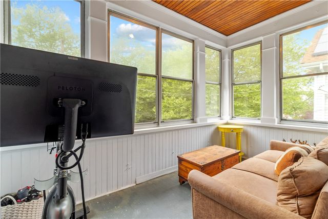 647 Pleasant Valley Parkway, Providence, RI 02908