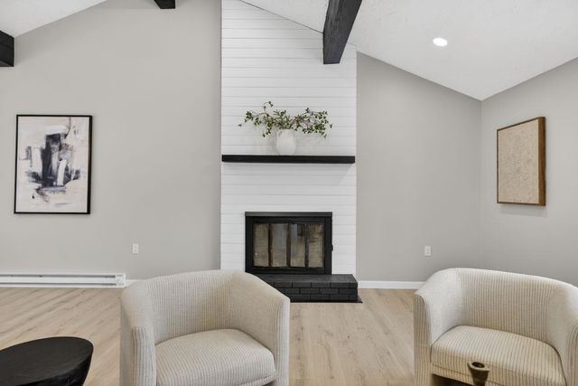 5 Heron Drive, Londonderry, NH 03053