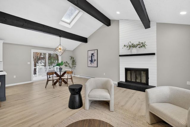 5 Heron Drive, Londonderry, NH 03053