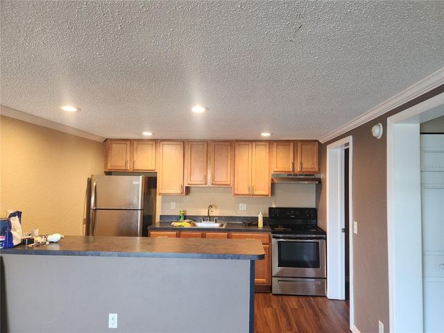 5901 BRYCE LANE 5907, Tampa, FL 33615