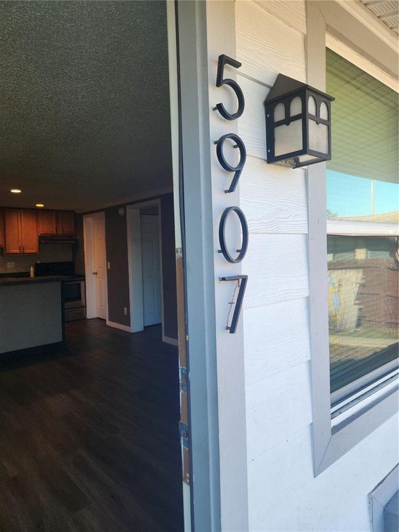 5901 BRYCE LANE 5907, Tampa, FL 33615