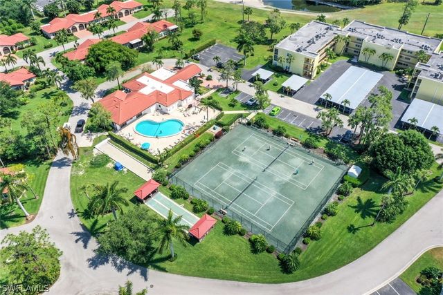 1057 Forest Lakes DR 209, Naples, FL 34105