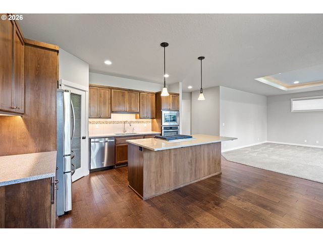 51 GRIZZLY Ave, Eugene, OR 97404