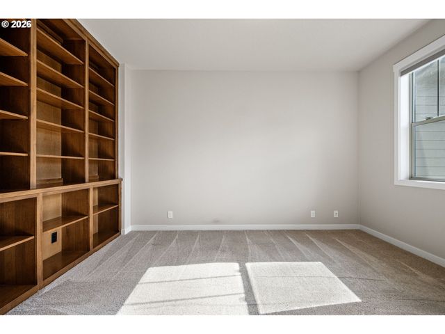 51 GRIZZLY Ave, Eugene, OR 97404