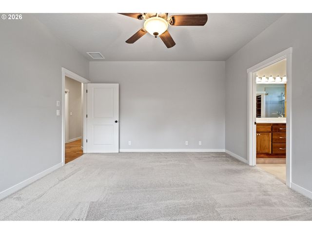 51 GRIZZLY Ave, Eugene, OR 97404