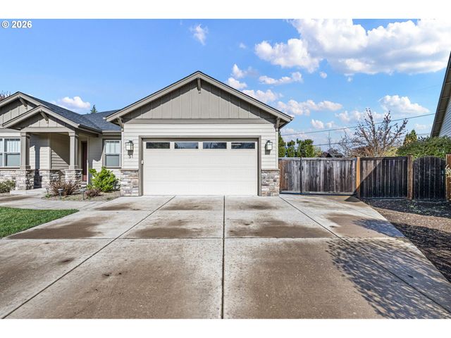 51 GRIZZLY Ave, Eugene, OR 97404