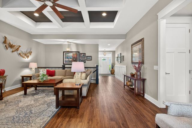 6234 Whispering Hill Court, Bettendorf, IA 52722