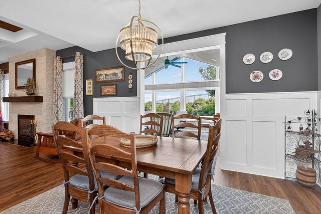 6234 Whispering Hill Court, Bettendorf, IA 52722