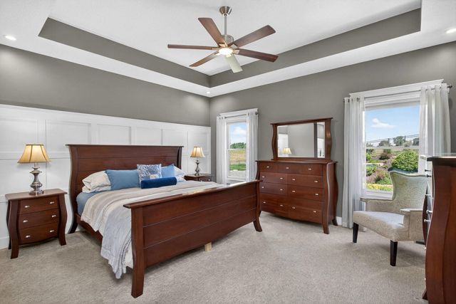 6234 Whispering Hill Court, Bettendorf, IA 52722