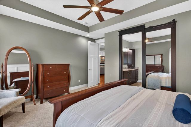 6234 Whispering Hill Court, Bettendorf, IA 52722