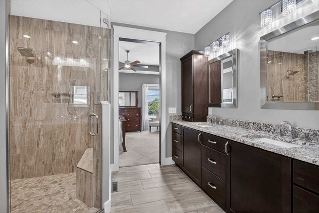 6234 Whispering Hill Court, Bettendorf, IA 52722