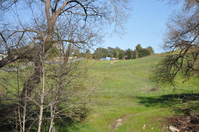 20300 Almaden Road, San Jose, CA 95120