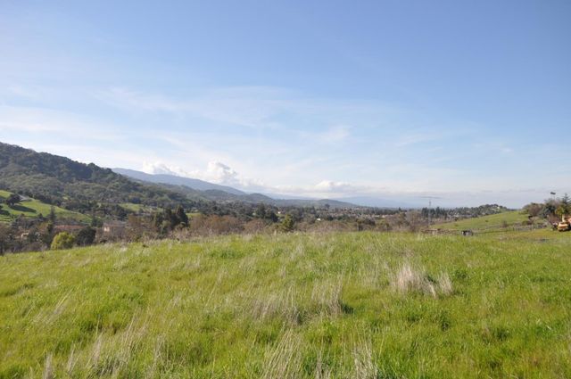 20300 Almaden Road, San Jose, CA 95120