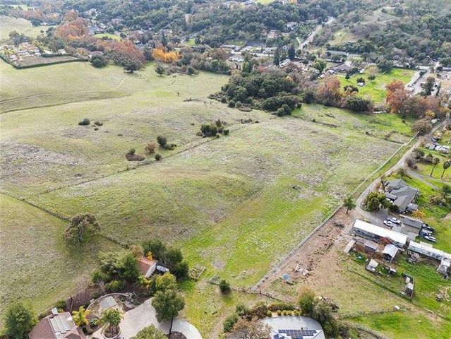 20300 Almaden Road, San Jose, CA 95120