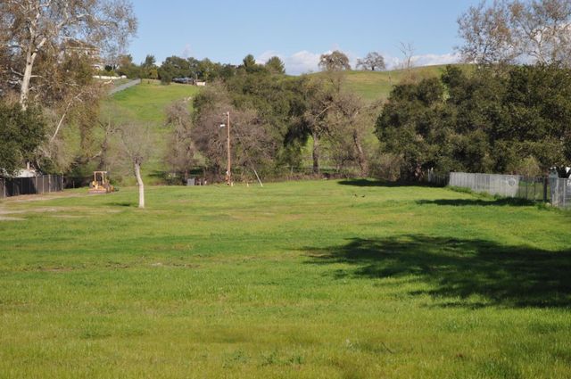 20300 Almaden Road, San Jose, CA 95120