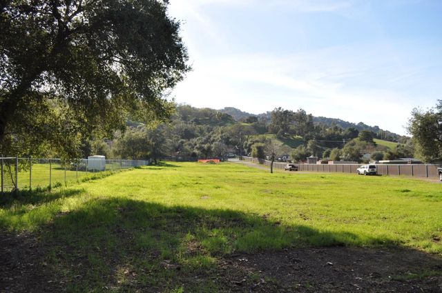 20300 Almaden Road, San Jose, CA 95120
