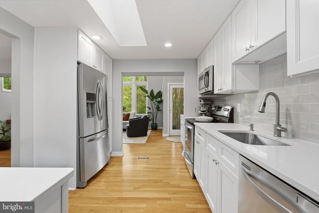 5917 BEECH TREE DR, Alexandria, VA 22310