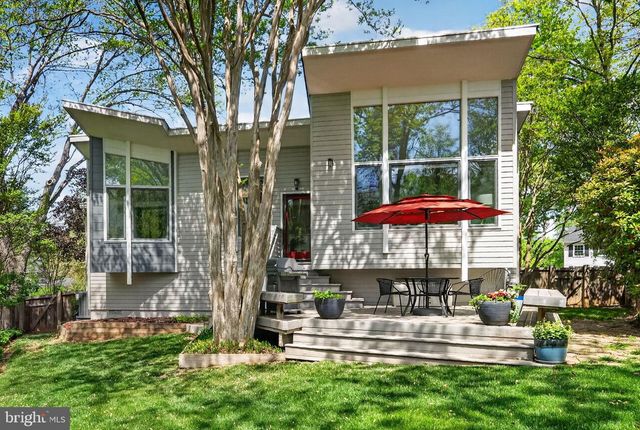 5917 BEECH TREE DR, Alexandria, VA 22310