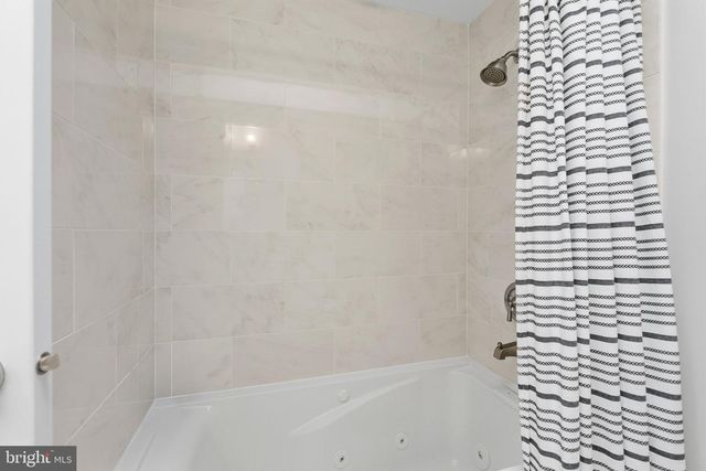 5917 BEECH TREE DR, Alexandria, VA 22310