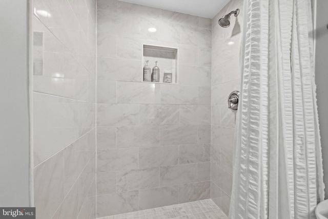 5917 BEECH TREE DR, Alexandria, VA 22310