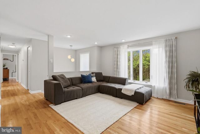 5917 BEECH TREE DR, Alexandria, VA 22310