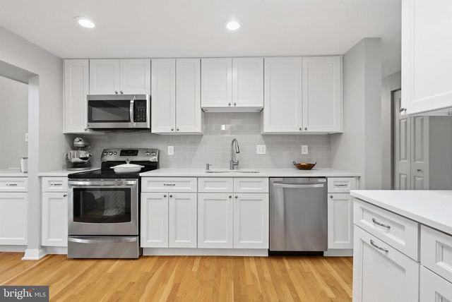 5917 BEECH TREE DR, Alexandria, VA 22310