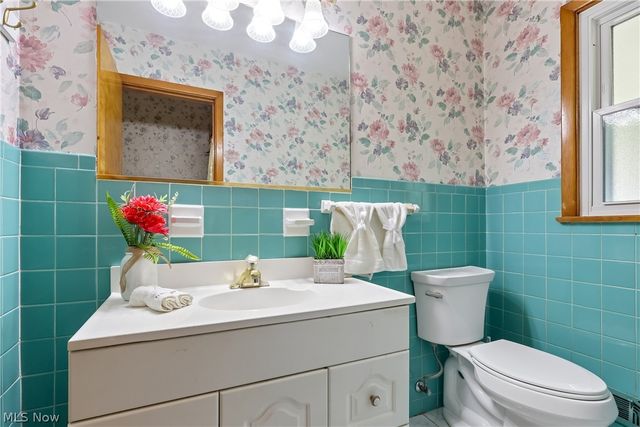 15186 Drake Road, Strongsville, OH 44136