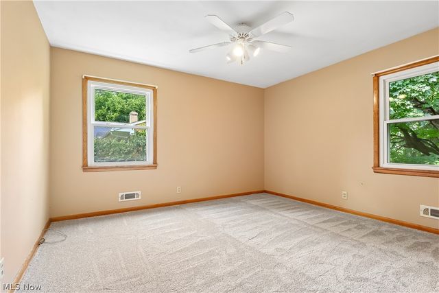 15186 Drake Road, Strongsville, OH 44136