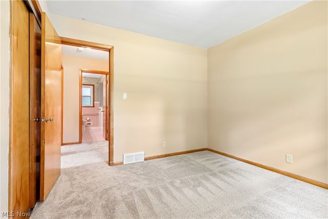 15186 Drake Road, Strongsville, OH 44136
