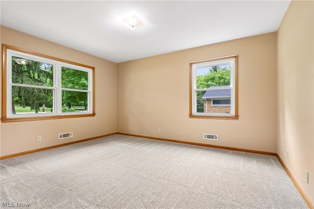 15186 Drake Road, Strongsville, OH 44136