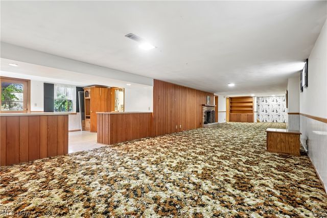 15186 Drake Road, Strongsville, OH 44136